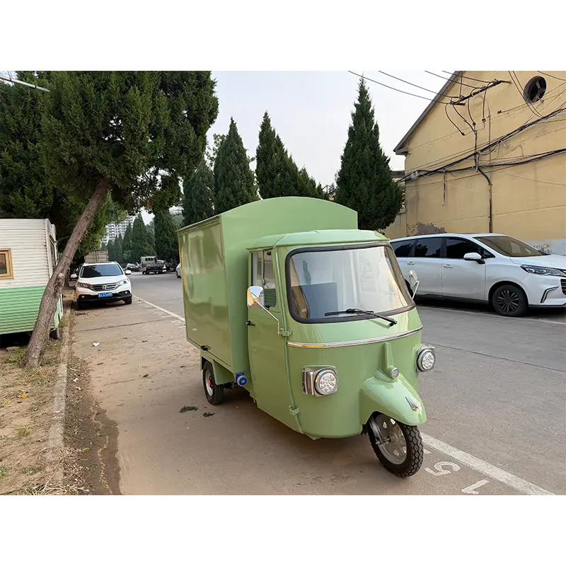 Piaggio Ape मोबाइल Prosecco आणि वाइन बार